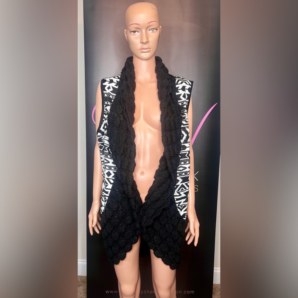 New Directions Black and White Knit Poncho